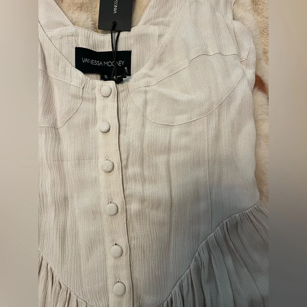 NEW Vanessa Mooney Elisabeth Romper Ivory Small - Picture 3 of 4